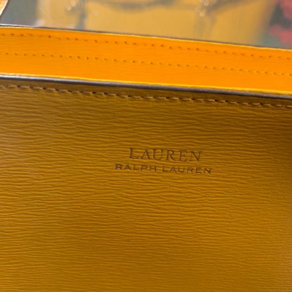 Handbag - Picture 5 of 6